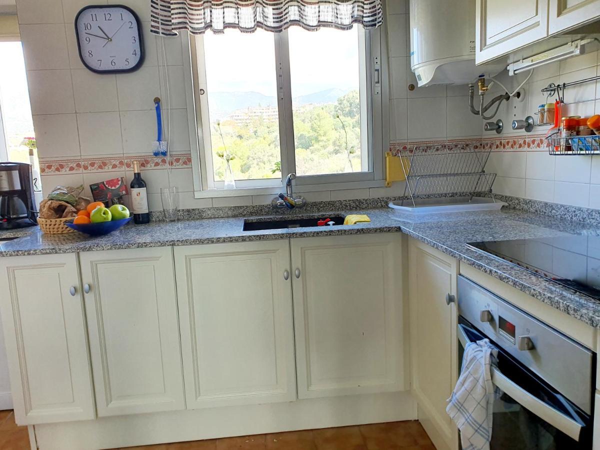 Rymlig Laegenhet Foer 7,8 Persons In Los Boliches, Fuegirola Fuengirola Exterior foto